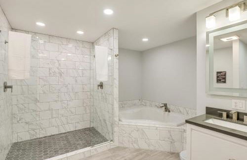 Bright and Modern Home 2 Mi to Presque Isle Airport - Foto 14