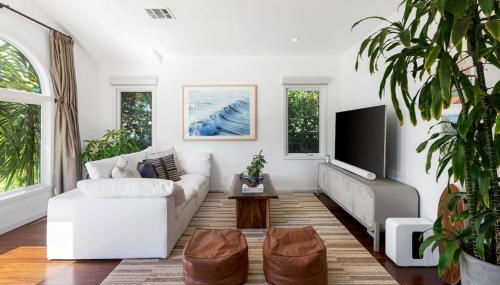 Sun-Drenched Spanish Manor Home in Mar Vista - Foto 3