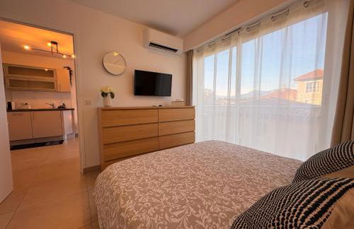 Charmant apt calme - proche plage et aéroport - climatisé - parking privé gratuit - Foto 9