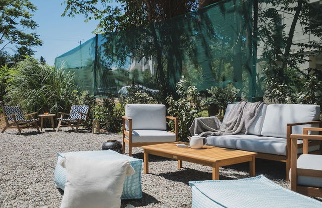 Mid-Century Modern Villa Vintage Charm - Foto 50