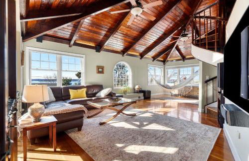 Hot Tub, Electric Bikes, Solo Stove, Projector, Smores - Foto 18