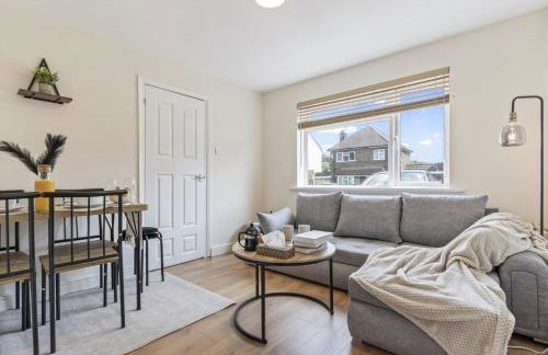 2 Bed Flat - Gatwick Airport - FREE PARKING - Foto 4