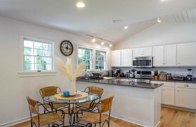 Heated Pool Driftwood Cottage by Rovetravel - Foto 9