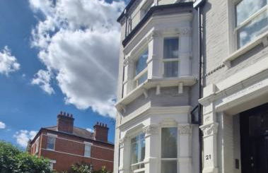 Charming Bright 2-Bed Heritage Flat, Battersea Park, London - Foto 1