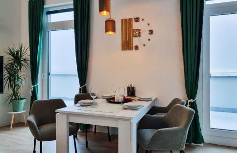 WiLUKA Penthouse mit großer Dachterasse -highspeed Wifi- 24Std Check-In -nachhaltig eingerichtet- Netflix - Photo 4