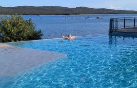 Appart 70m2 avec loggia, piscine à débordement vue mer - Foto 1