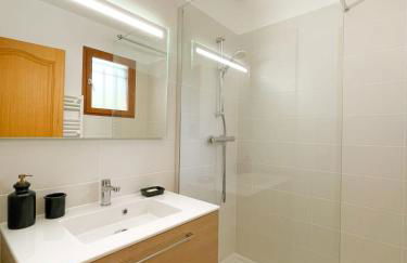 Sea-view villa for 11 guests with a heated infinity pool - Foto 20