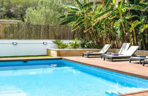 Tranquil large 6 bedroom family Villa sleeps 20 near sitges - Photo 39