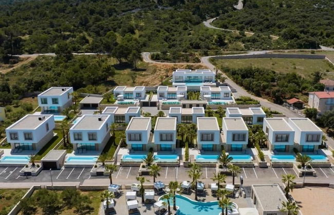 The Palms Resort - Photo 1