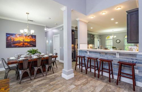 Phenomenal 7BR 4 Master Suites Southeast Pool Hot Tub Gas BBQ 2 Miles to Disney - Foto 35