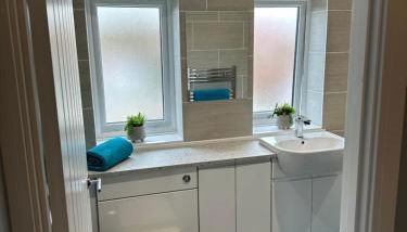 Modern 3 bed house - Foto 1