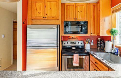 Riverfront Chalet Near Skiing, Lakes, Mtns & Leavenworth - Foto 12