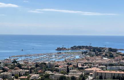 VUE EPOUSTOUFLANTE SUR BANDOL & LA MER 2 pièces, piscine tout confort 4 étoiles, très calme, terrasse spacieuse sans vis à vis, parking privé résidence standing - Foto 33