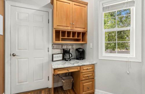 Fabulous Family-friendly Retreat by Windsor Lake! - Foto 63