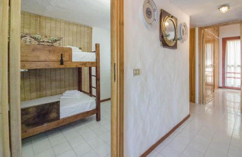 GuestHost - Dreamy Sea View with Pool - Photo 22