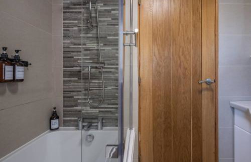 Cabin W Hot Tub, Sauna, King Beds, National Park - Foto 16