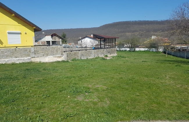 Inviting 4-bed Villa in Dolishte - Foto 17