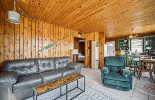 Lake Views with Big Windows & Bath - Foto 8