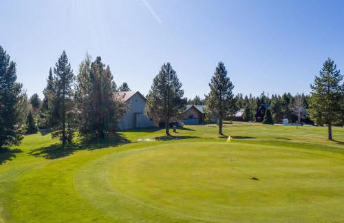 Huckleberry Hollow by KABINO Hot Tub FirePit PS2 Satellite Grill WiFi Golf Course - Foto 13