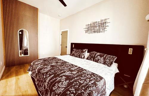 Downtown Cincinnati Boutique at Newport 3BR with 100in Cinema TV - Foto 26