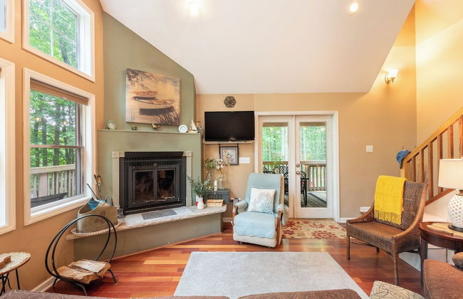 Bear Trail Chalet by Avantstay Retreat w/ Outdoor Living Deck & Fire Pit - Foto 130