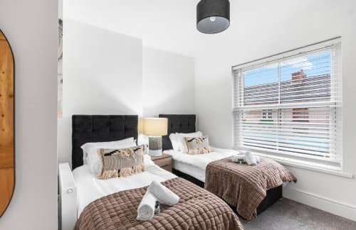 The Central-Contractor Accommodation-Free Parking - Extended Stays - Photo 19