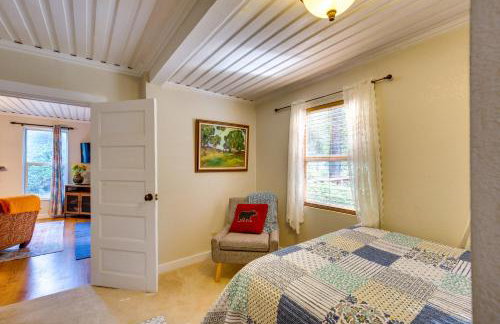 Historic Mapleton Cottage with River Views and Hot Tub - Foto 15