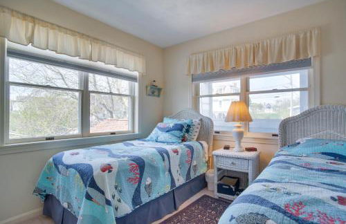 Breezy Oak Bluffs Condo - Steps to Inkwell Beach! - Foto 16