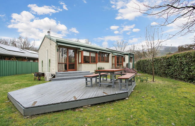 R & R in Bright - Short walk to town - Foto 17