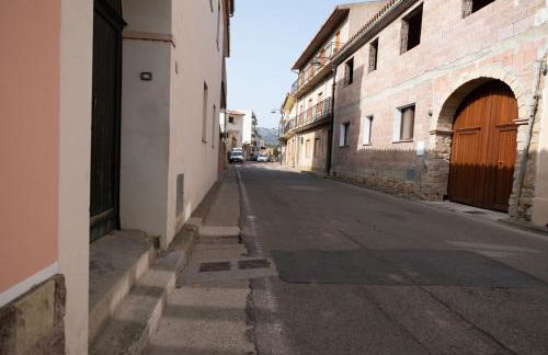 GuestHost - Comfy Two-Levels Apartment with Terrace! - Foto 30