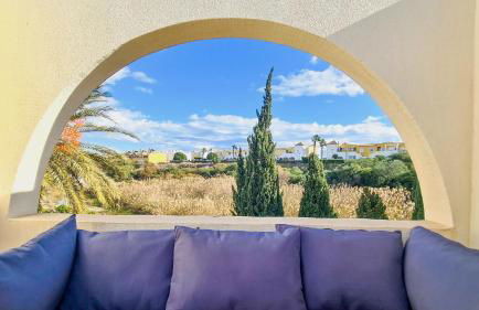 Garden vistas. Hermoso dúplex con patio, solárium y piscina. - Foto 8