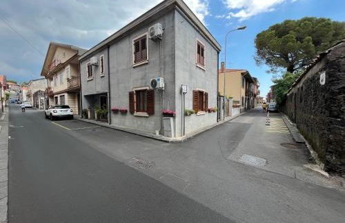 Il Borghetto di San Giuseppe EtnaRooms&Apartments - Foto 6