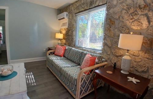 Starfish - Spacious By River 1.3 Mi to Beach 1 Bd 1 Bth Kit - Photo 4