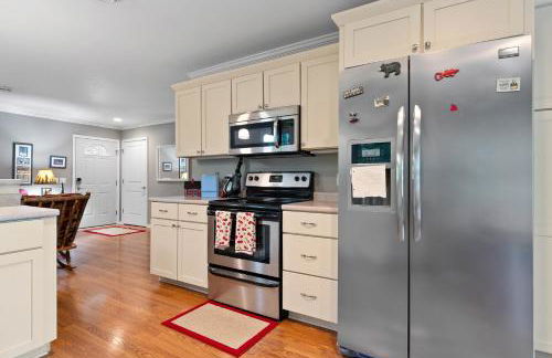 Blue Bear Cottage at Simple Life Rentals - Foto 16