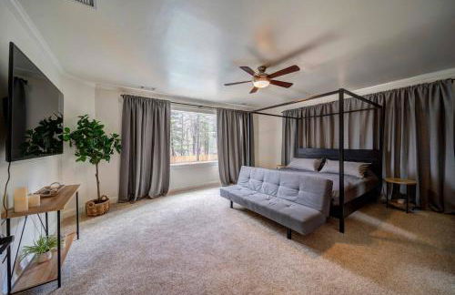 Luxury Cabin at Lakehead - Photo 5