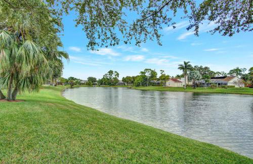 SUPERB VILLA WITH PRIVATE POOL IN NAPLES - Photo 33