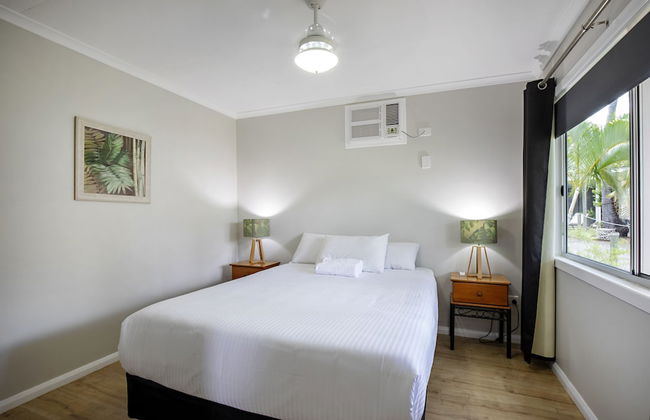 Bush Village Holiday Cabins - Photo 8