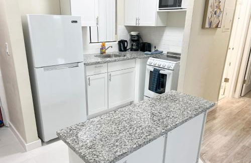 Sunny Isles Apartments by MiaRentals - Photo 8