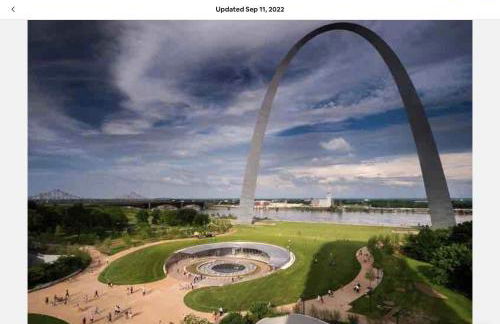 A huge Sprawling House on a large lot -15 minutes to St Louis - Foto 9