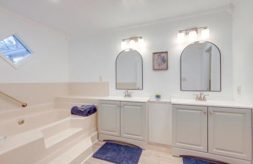 4 Mi to Charming Dtwn Fayetteville! Bright Home - Foto 16