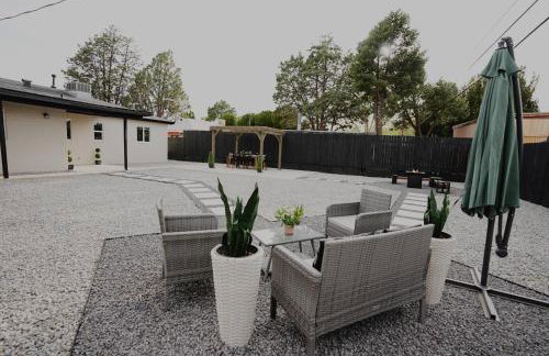 The White House, A Unique ABQ Stay in Central Location near Uptown - Foto 36