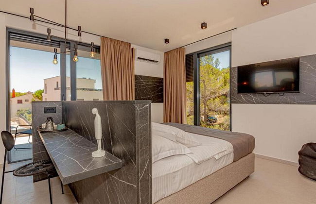 Luxury Contemporary Villa in Vodice With Pool, Sauna and Hot Tub - Foto 17