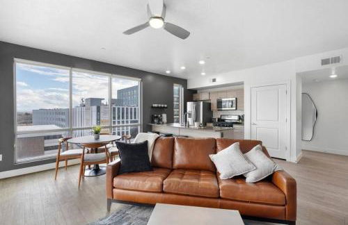 Spectacular Central City 2BD2BA - Foto 35