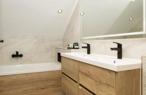 Durham City Centre Hideaway - Terrace with View & Parking - Photo 22