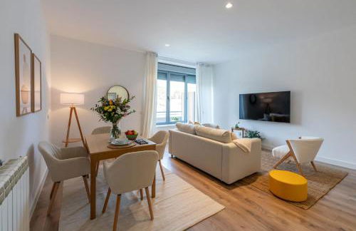 Avenida de San Luis 25, Design and comfort in the true style of Madrid, Book your getaway now! - Foto 7