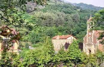 POSADA de BUSTIELLO,cercano a las estaciones de esquí - Foto 5