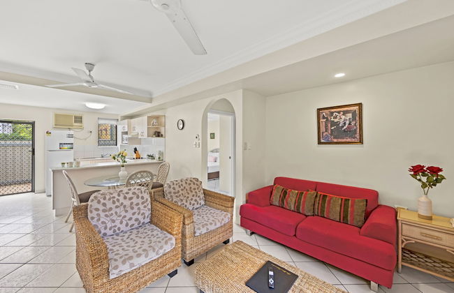 Koala Court Holiday Apartments - Photo 30