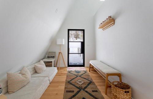 Modern A-Frame Catskills Hot Tub & Fireplace - Foto 13