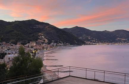 Stupenda vista mare a Laigueglia con posto auto - Foto 39