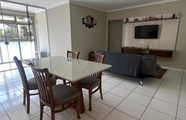 Apê Espaçoso 3 Qtos no coração da cidade - Foto 14